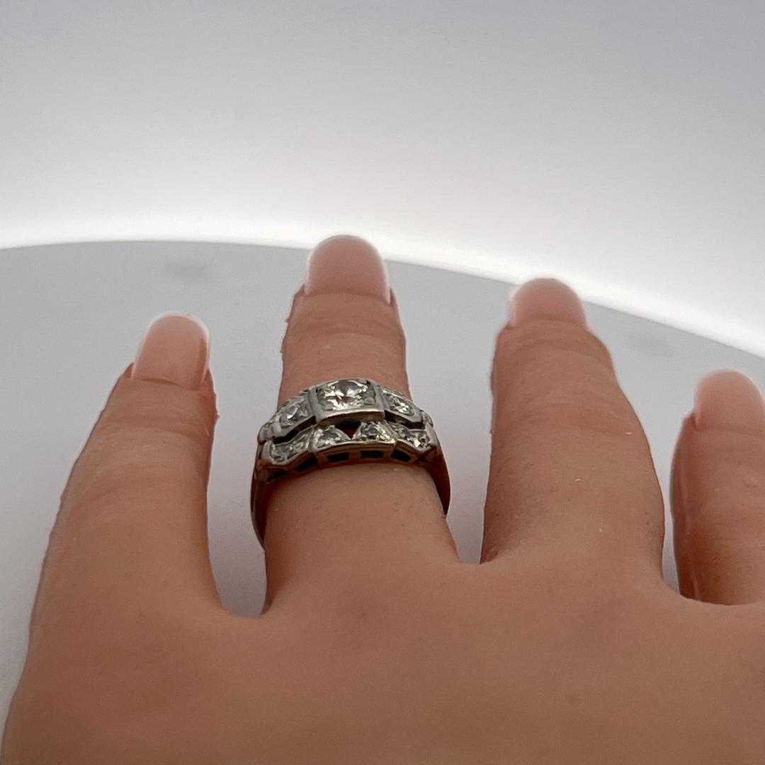 Vintage Art Deco Platinum Ring with 0.86 Carat Old European Cut Diamond Size 6