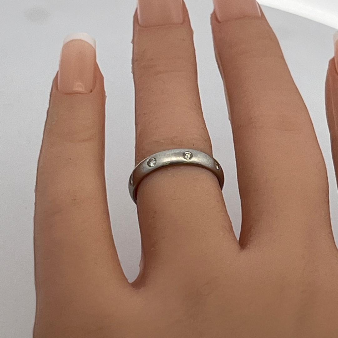 Vintage Platinum Band Ring with 0.22 Carat Round G VS Diamonds Size 5.5