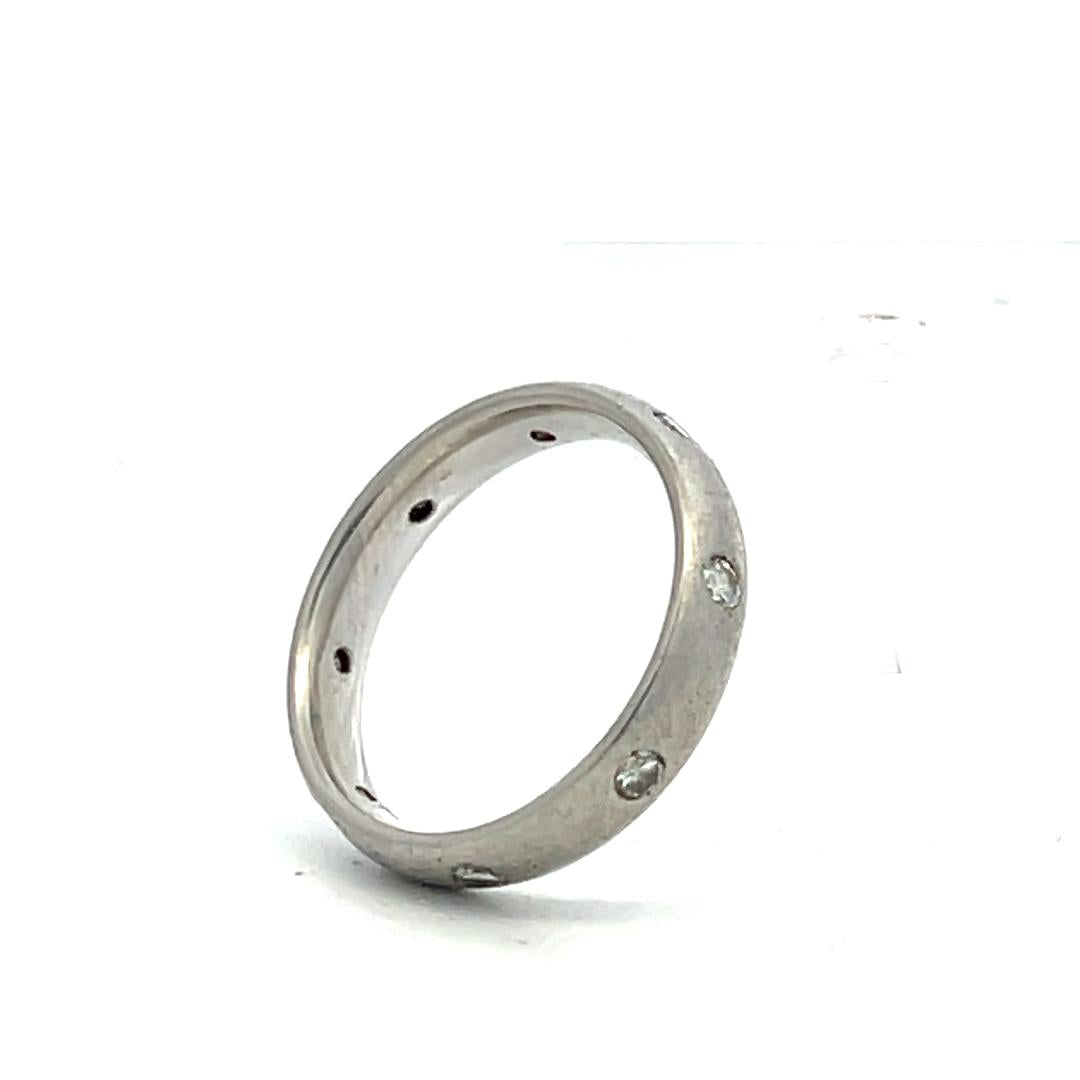 Vintage Platinum Band Ring with 0.22 Carat Round G VS Diamonds Size 5.5