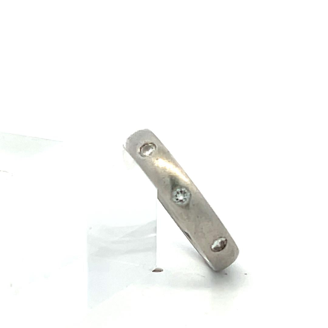 Vintage Platinum Band Ring with 0.22 Carat Round G VS Diamonds Size 5.5