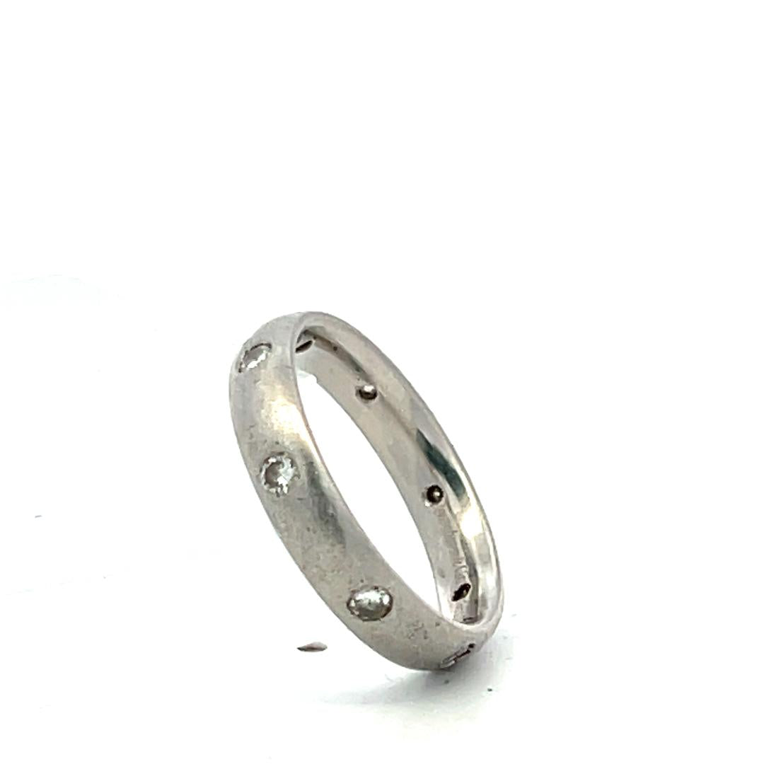 Vintage Platinum Band Ring with 0.22 Carat Round G VS Diamonds Size 5.5