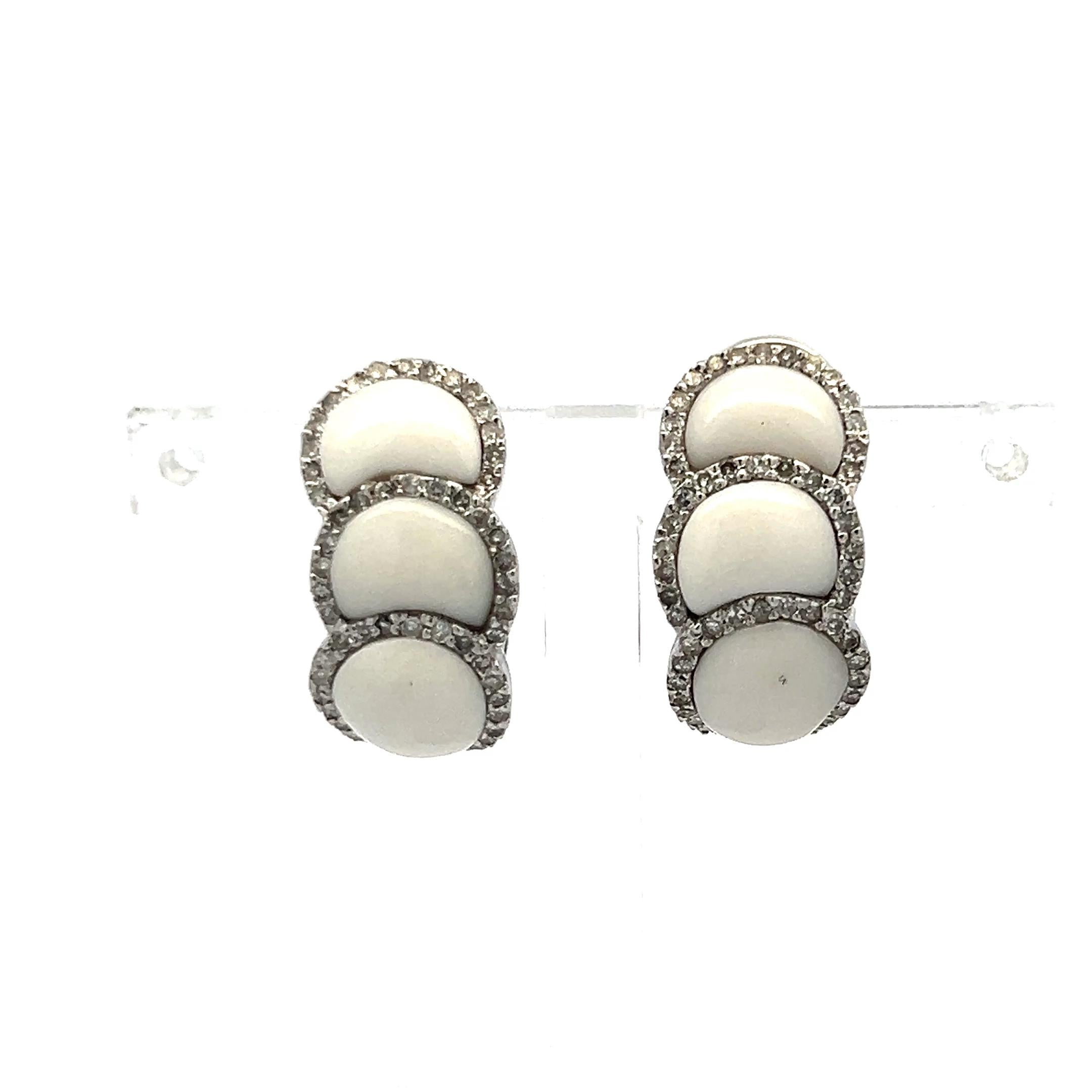 Vintage 14k White Gold Agate Clip-On Earrings with 0.24 Carat I-SI Diamonds