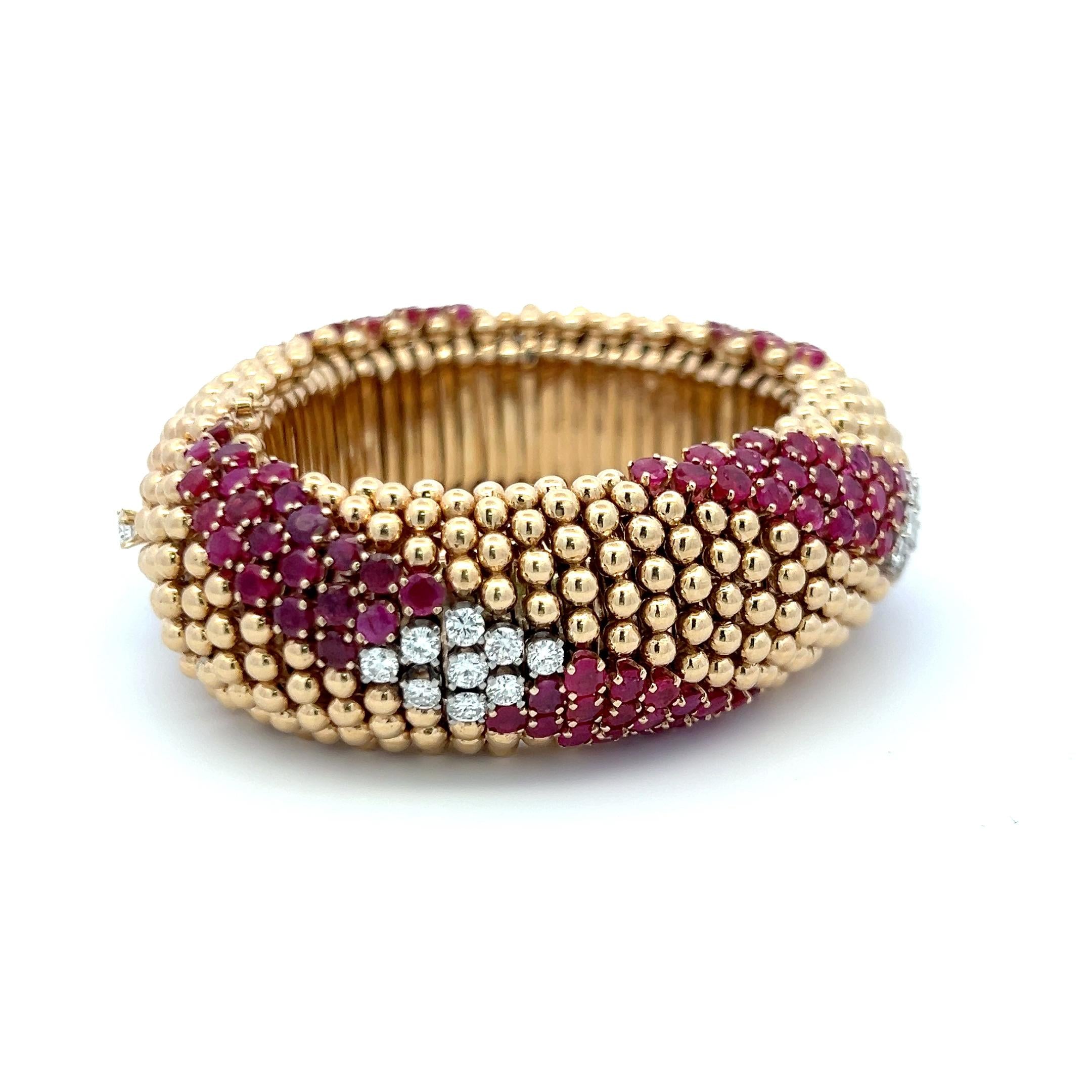 14K YG Link Bracelet with 3.6 Carat Round F VS Diamonds & 11.27 Carat Ruby