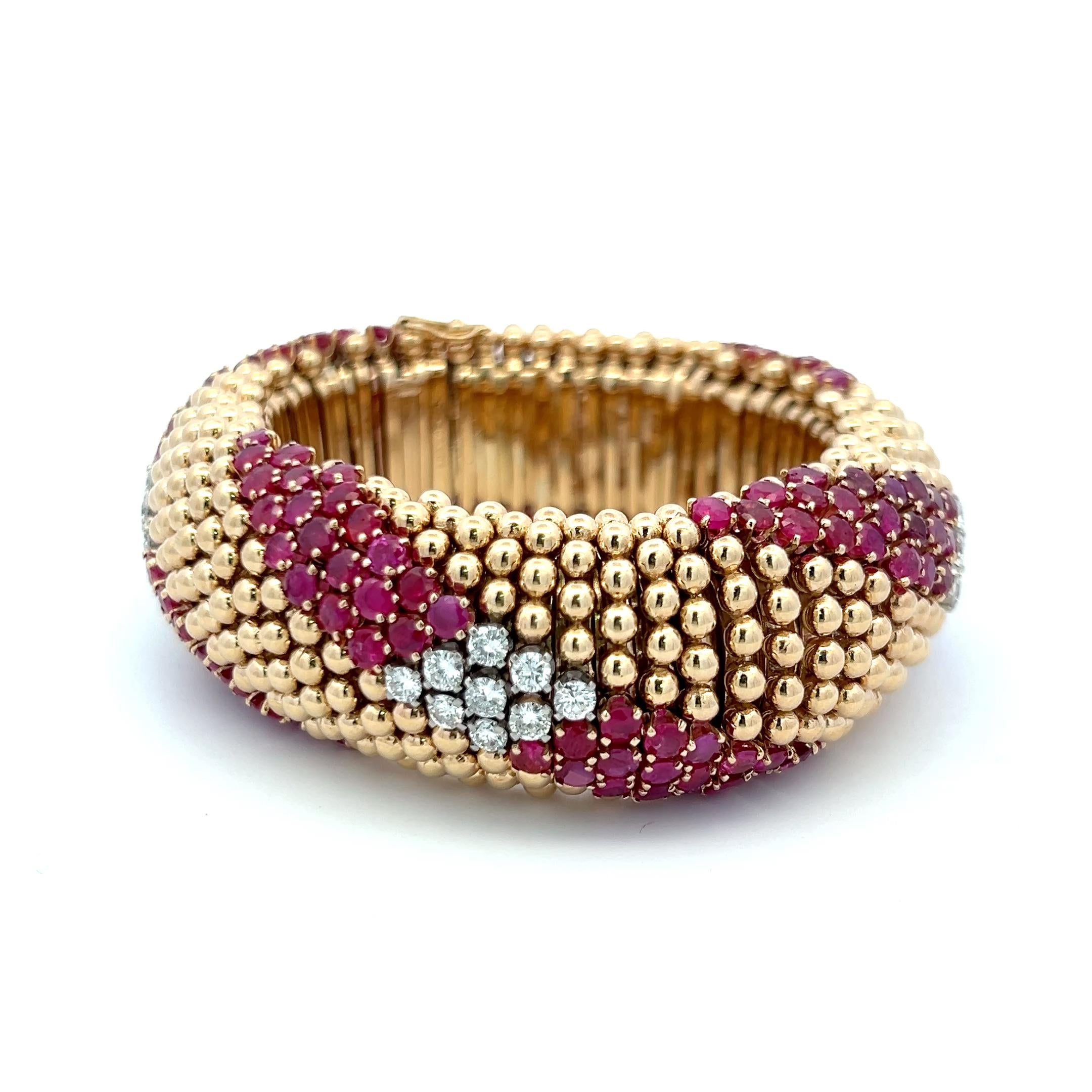 14K YG Link Bracelet with 3.6 Carat Round F VS Diamonds & 11.27 Carat Ruby