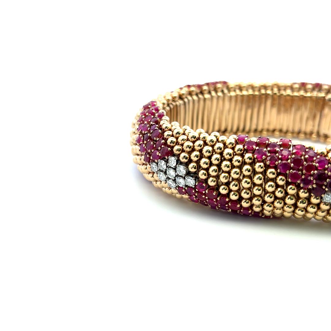 14K YG Link Bracelet with 3.6 Carat Round F VS Diamonds & 11.27 Carat Ruby