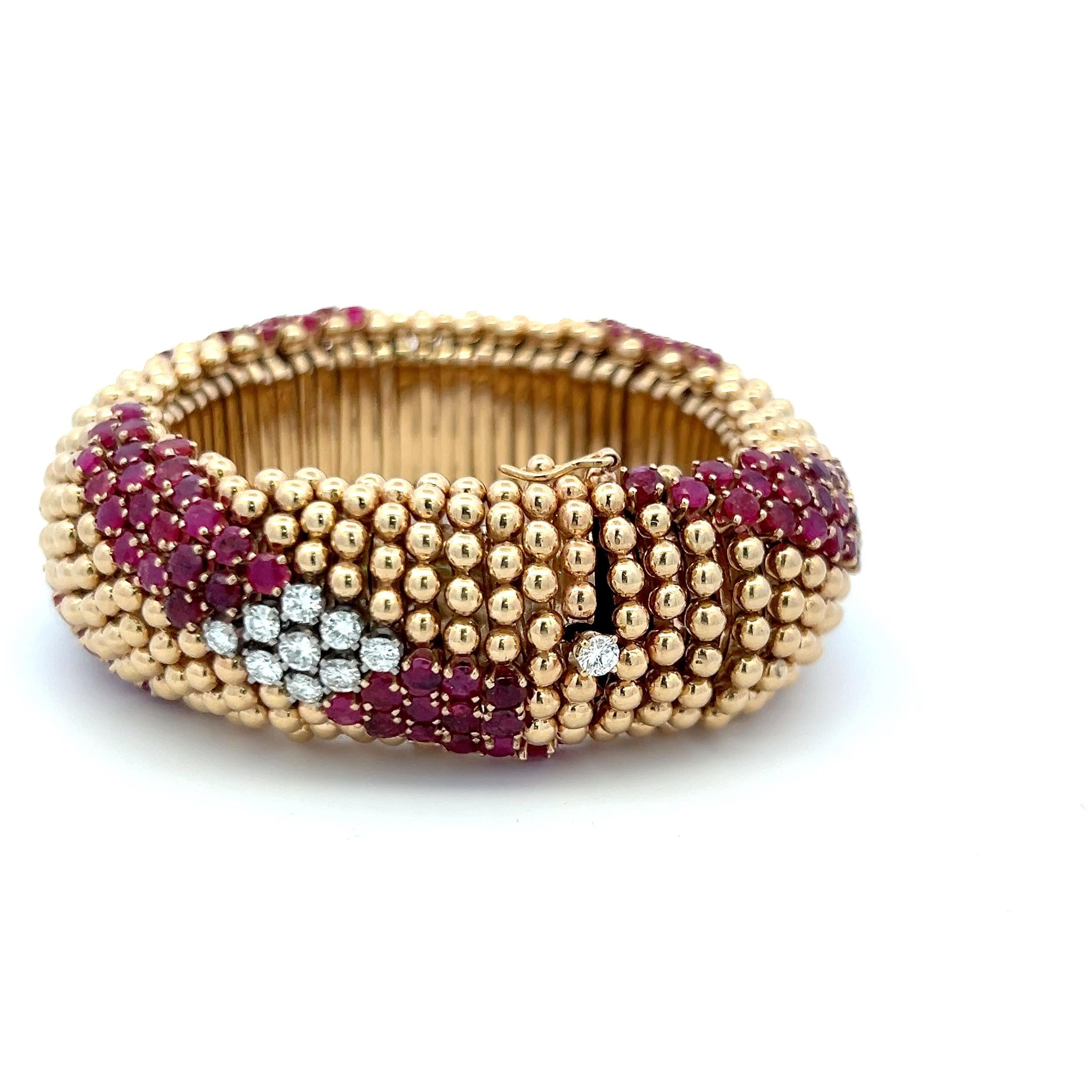 14K YG Link Bracelet with 3.6 Carat Round F VS Diamonds & 11.27 Carat Ruby