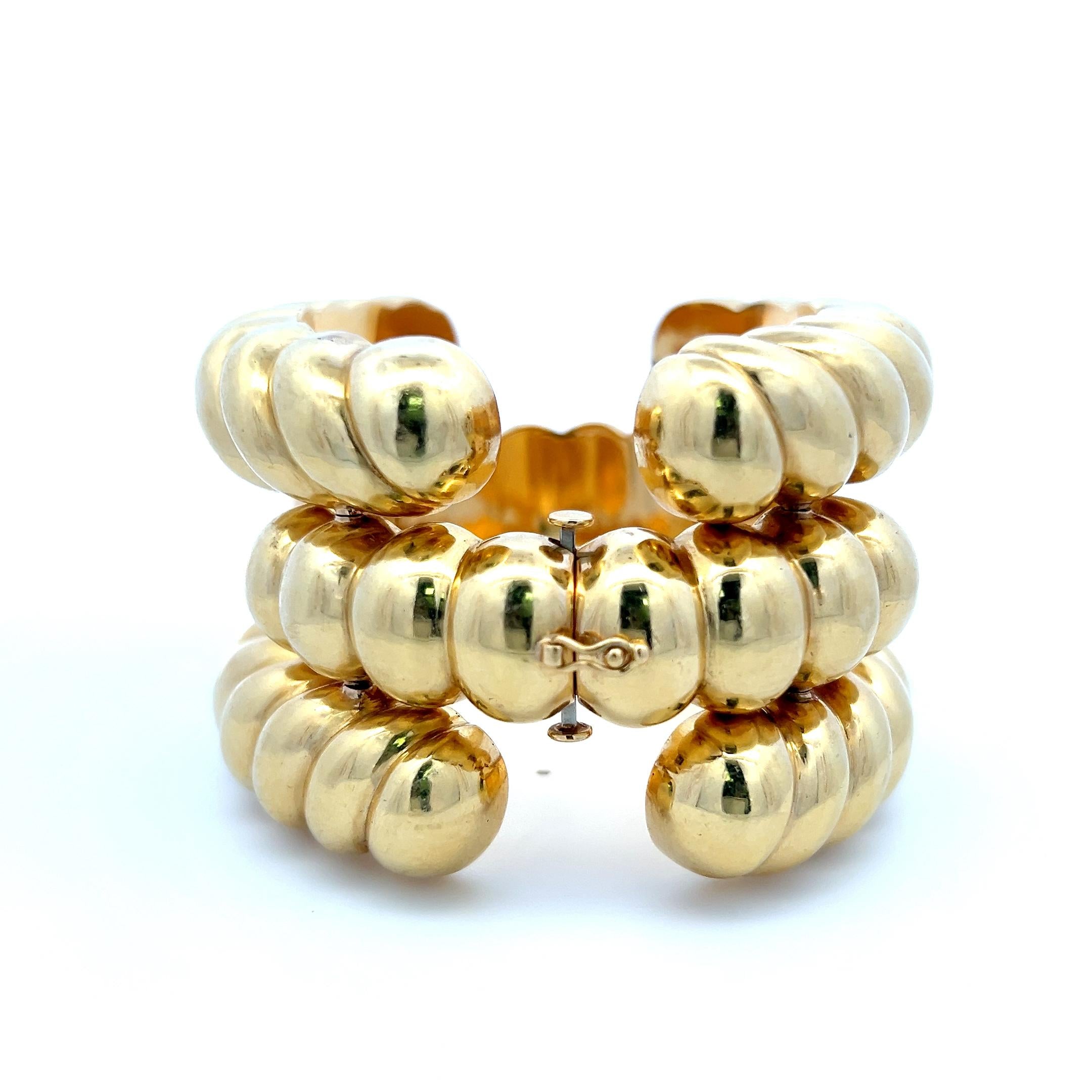 Vintage 18 Karat Yellow Gold Coiled Bead Wrap Bracelet 189.4 Grams