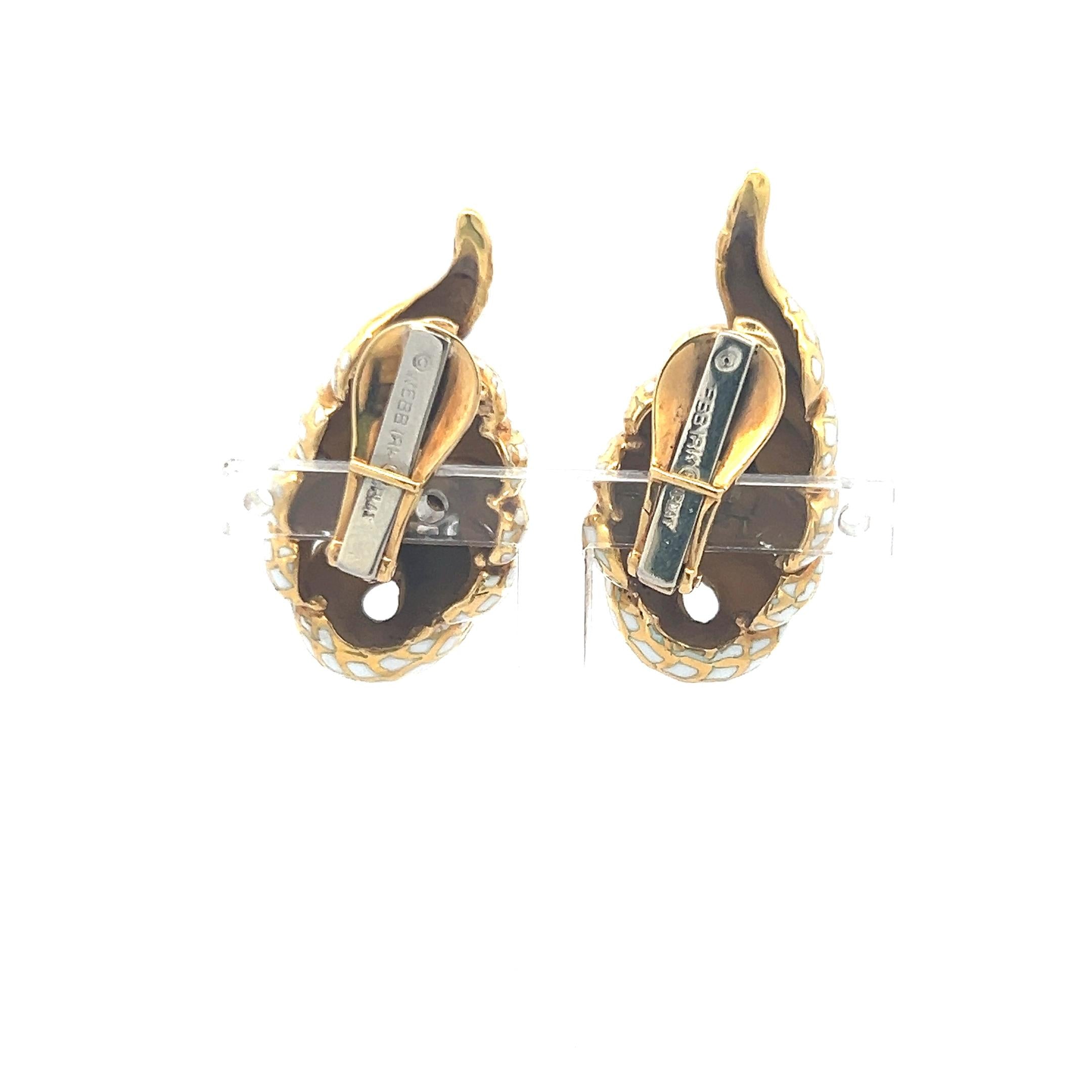 David Webb 2.30 Carat Emerald 0.44 Carat Round Diamond 18K YG Clip On Earrings