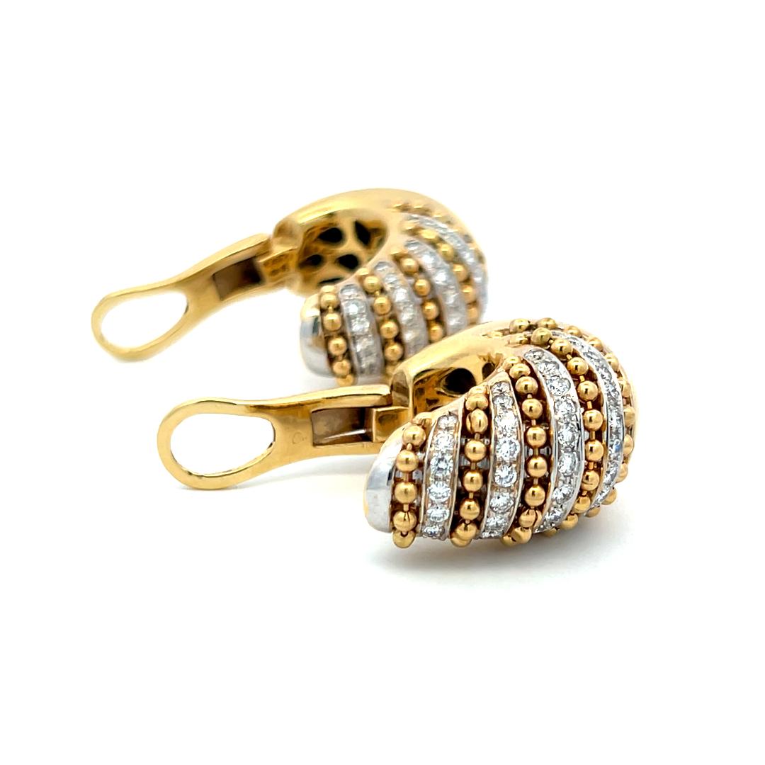 Vintage 18K Yellow Gold Clip-On Earrings with 1.6 Carat Round F-VS Diamonds