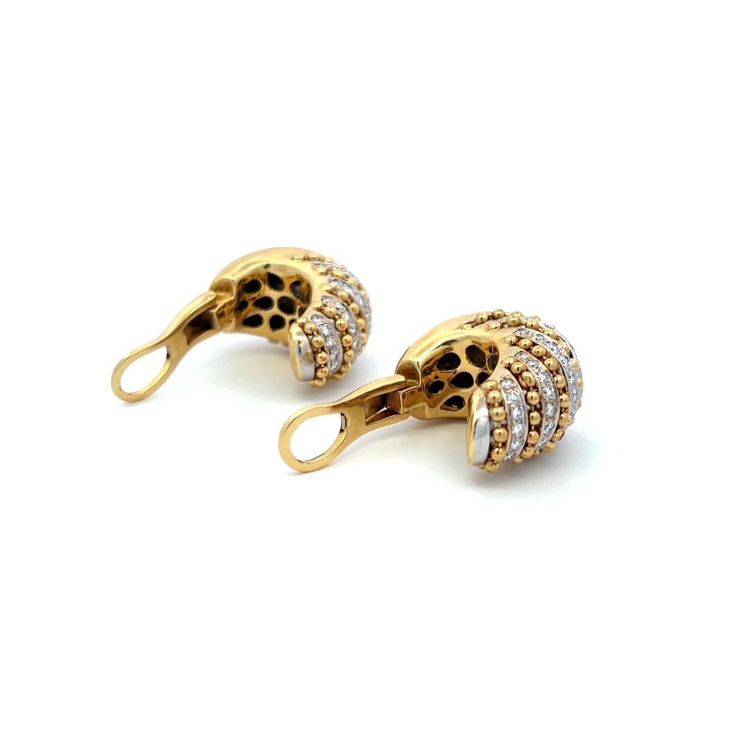 Vintage 18K Yellow Gold Clip-On Earrings with 1.6 Carat Round F-VS Diamonds