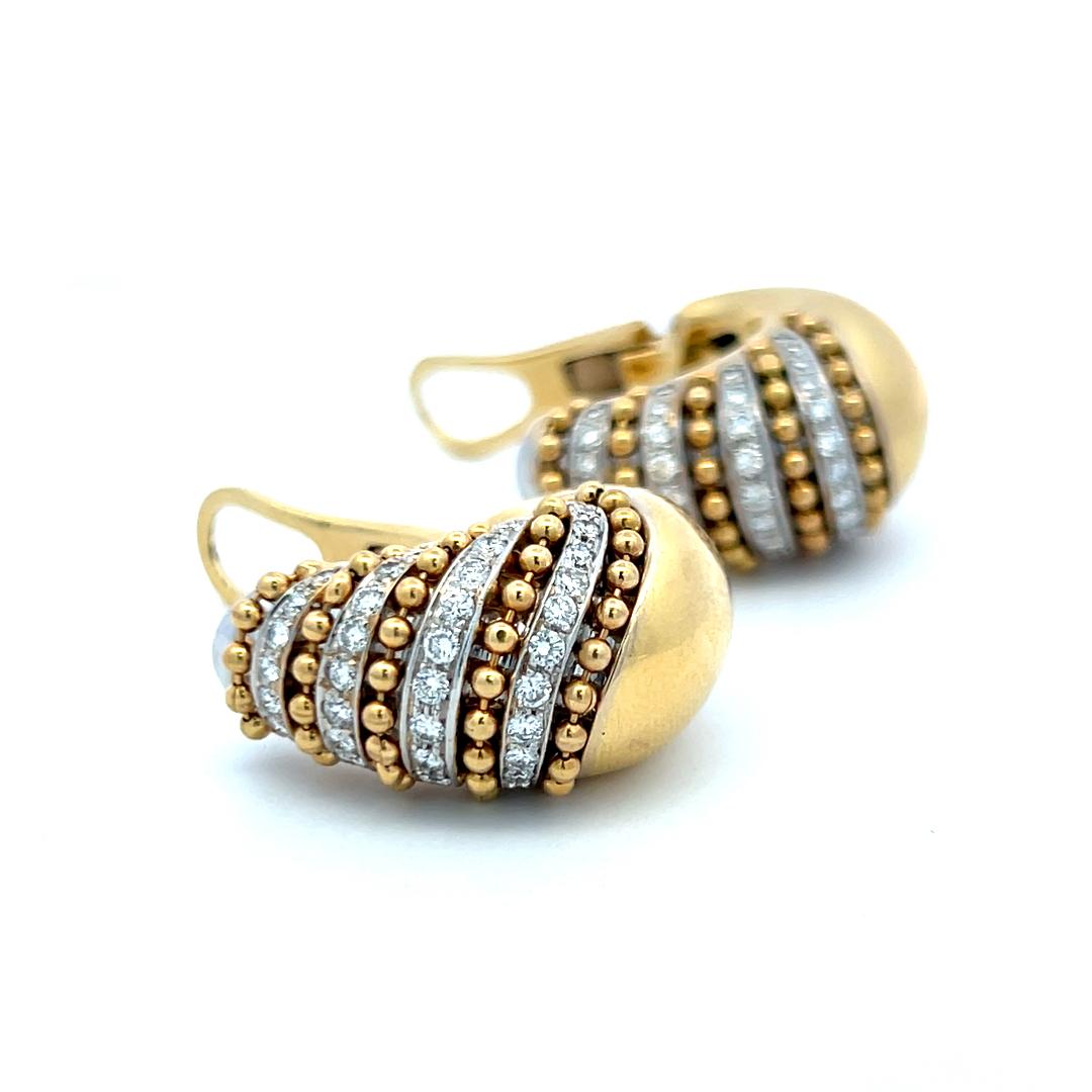 Vintage 18K Yellow Gold Clip-On Earrings with 1.6 Carat Round F-VS Diamonds