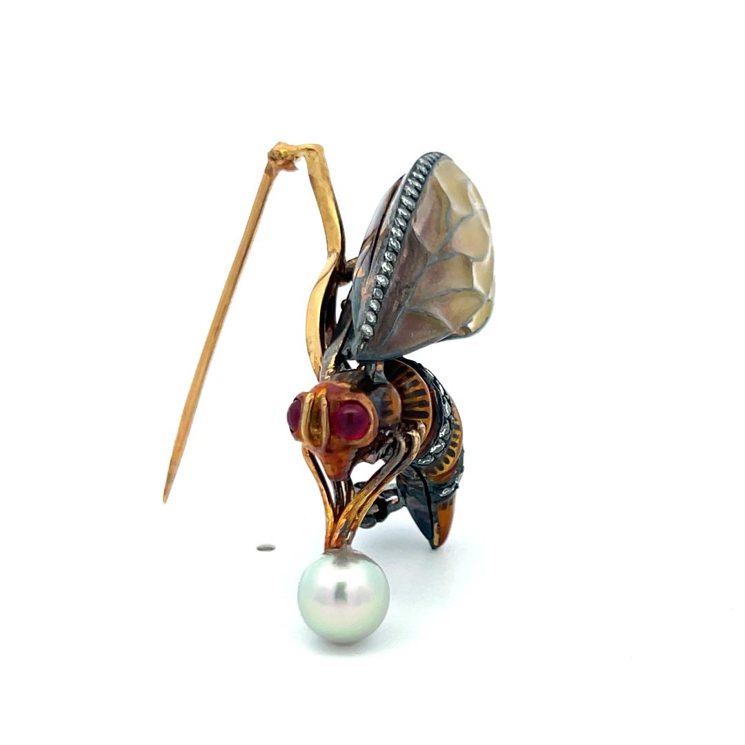 Vintage 18 Karat YG Bee Pin Brooch with 0.27 Carat Diamond and 6.8MM Pearl
