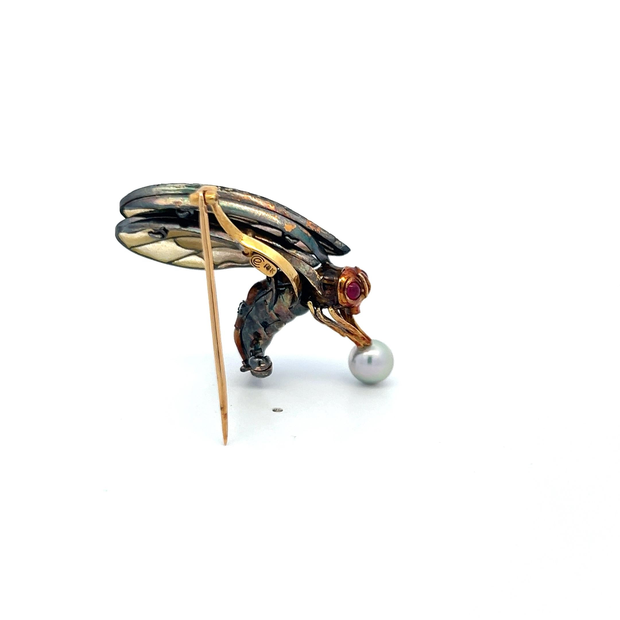 Vintage 18 Karat YG Bee Pin Brooch with 0.27 Carat Diamond and 6.8MM Pearl