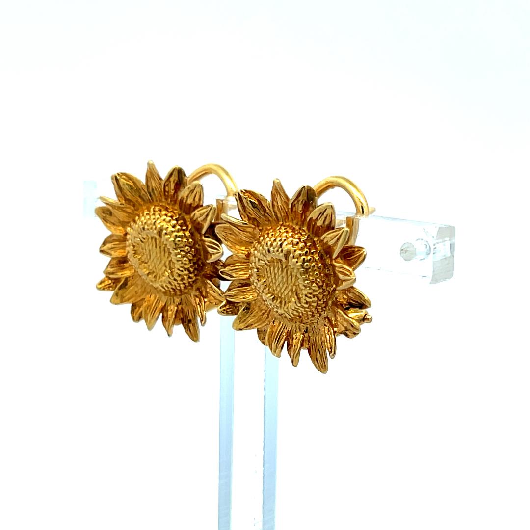 Asprey Vintage Sunflower Clip On Earrings in 18 Karat Yellow Gold