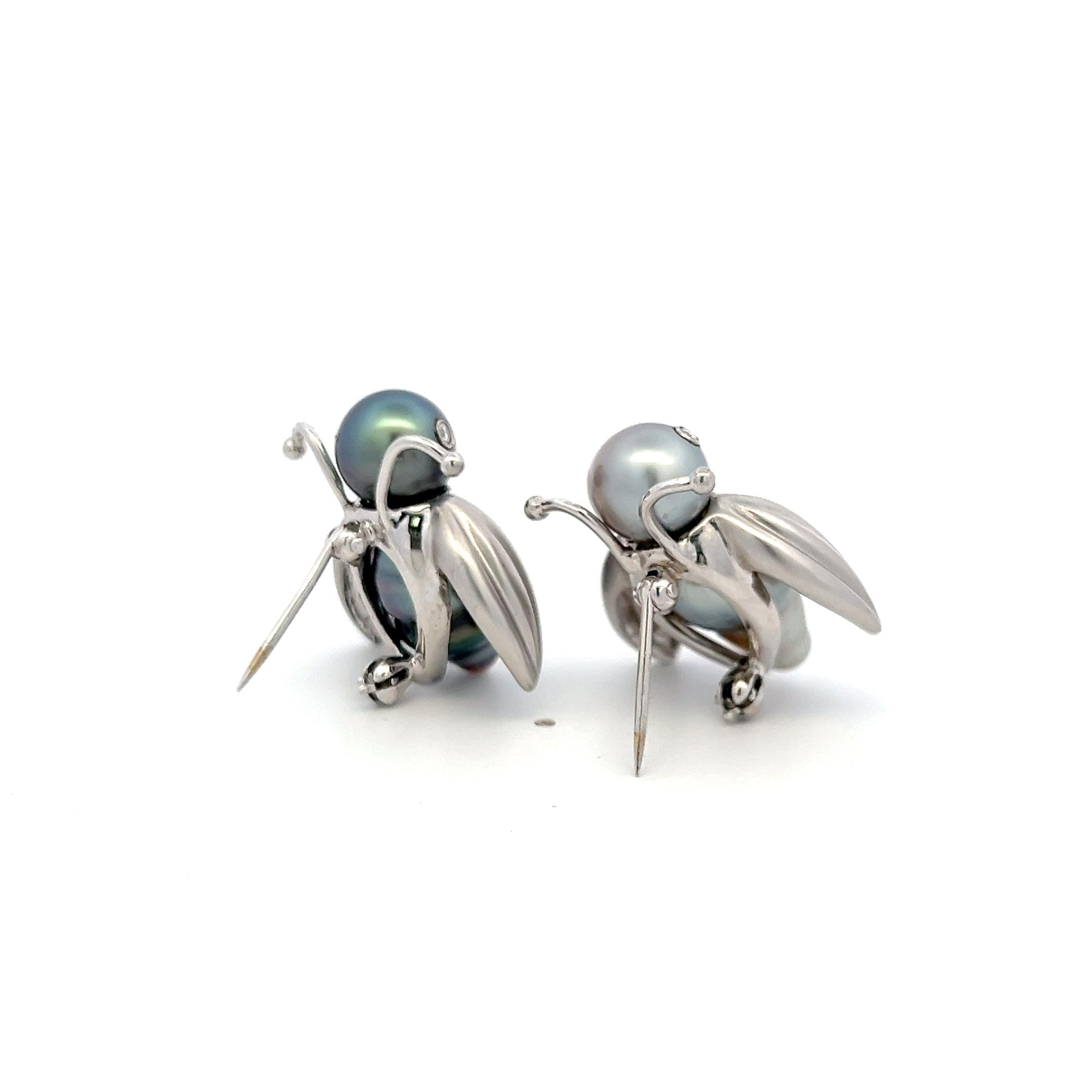 Dazzling 18K White Gold Pearl Insect Pin Brooch With 0.04 Carat H-VS Diamonds