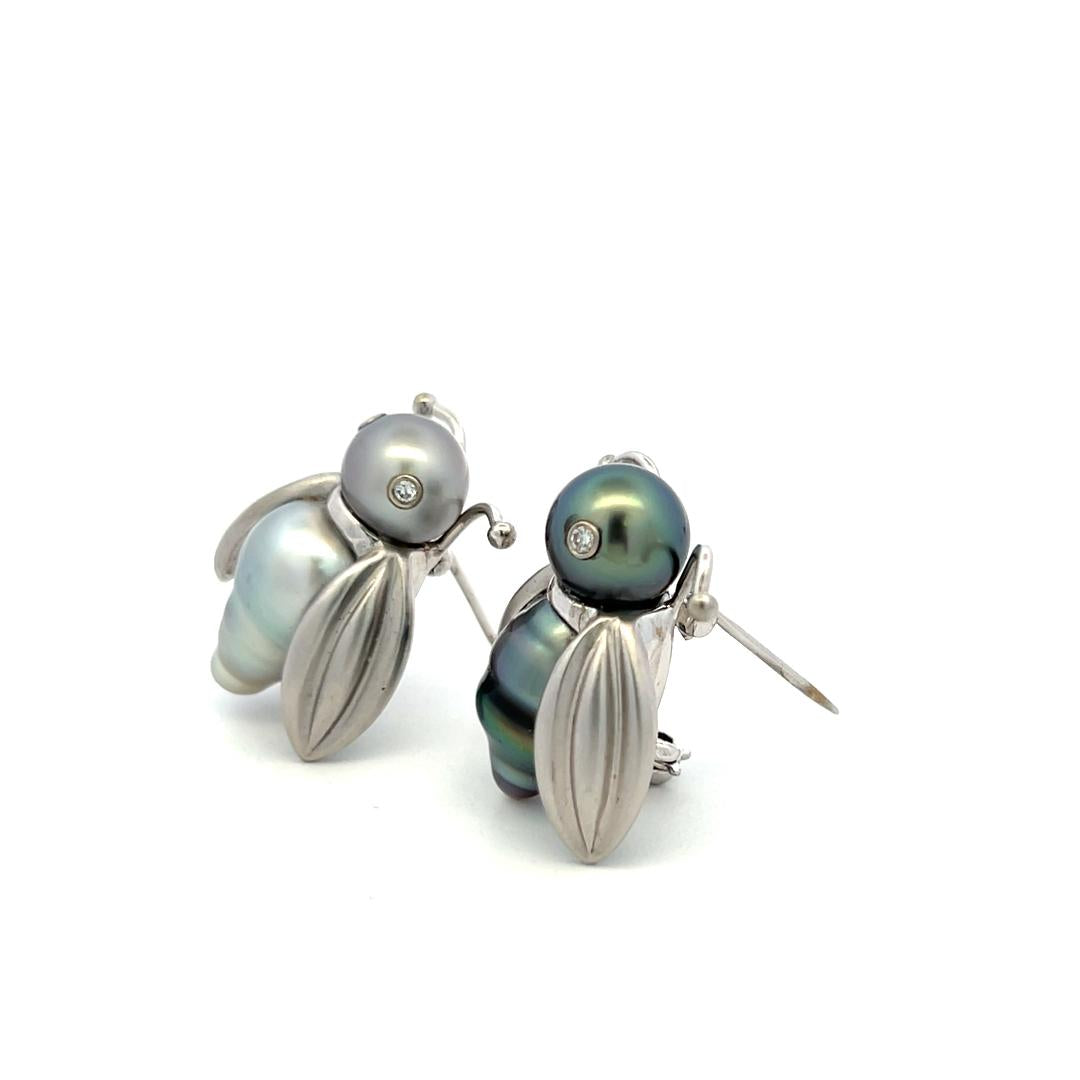 Dazzling 18K White Gold Pearl Insect Pin Brooch With 0.04 Carat H-VS Diamonds
