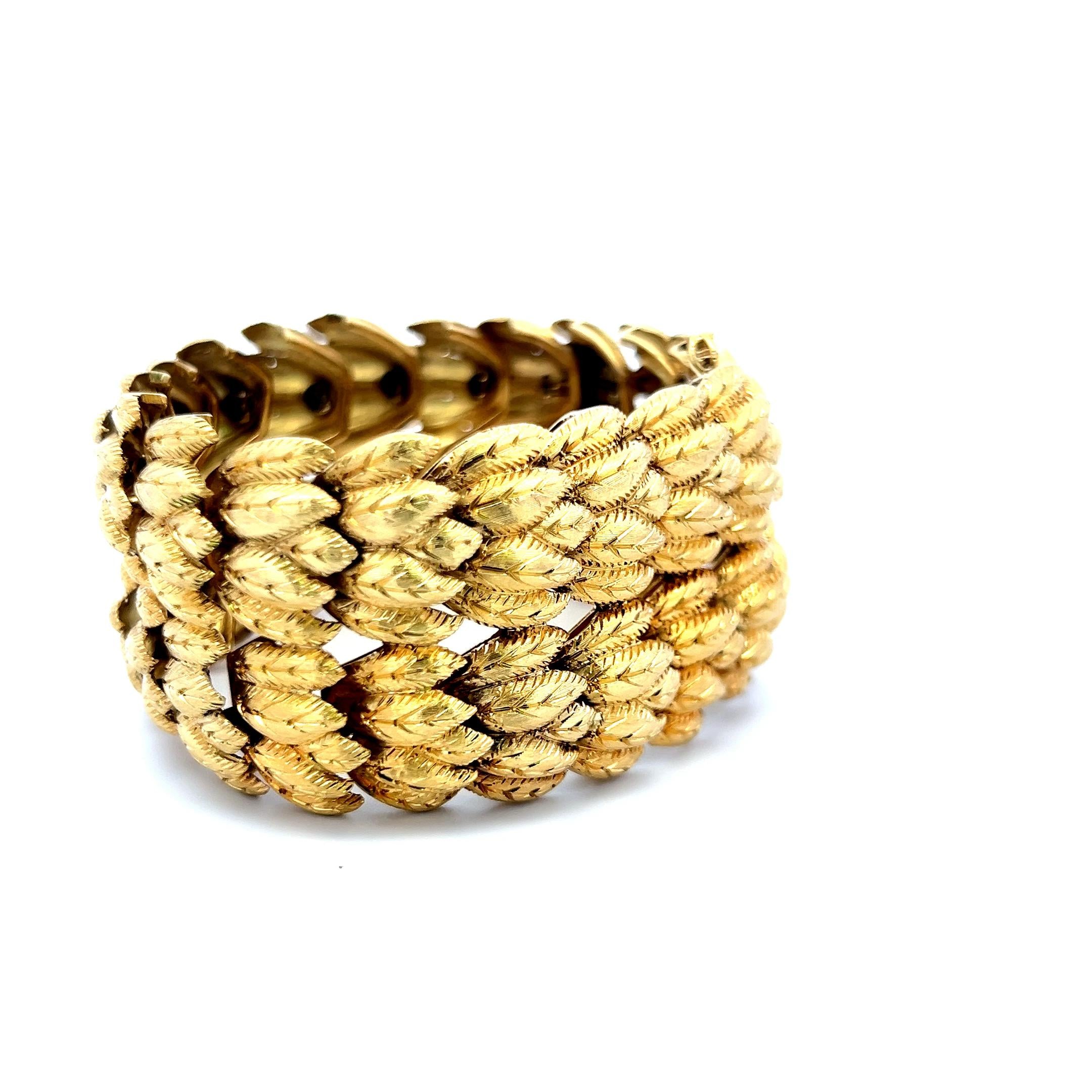 Vintage 18 Karat Yellow Gold Textured Basket-Weave Link Bracelet 81.1 Grams