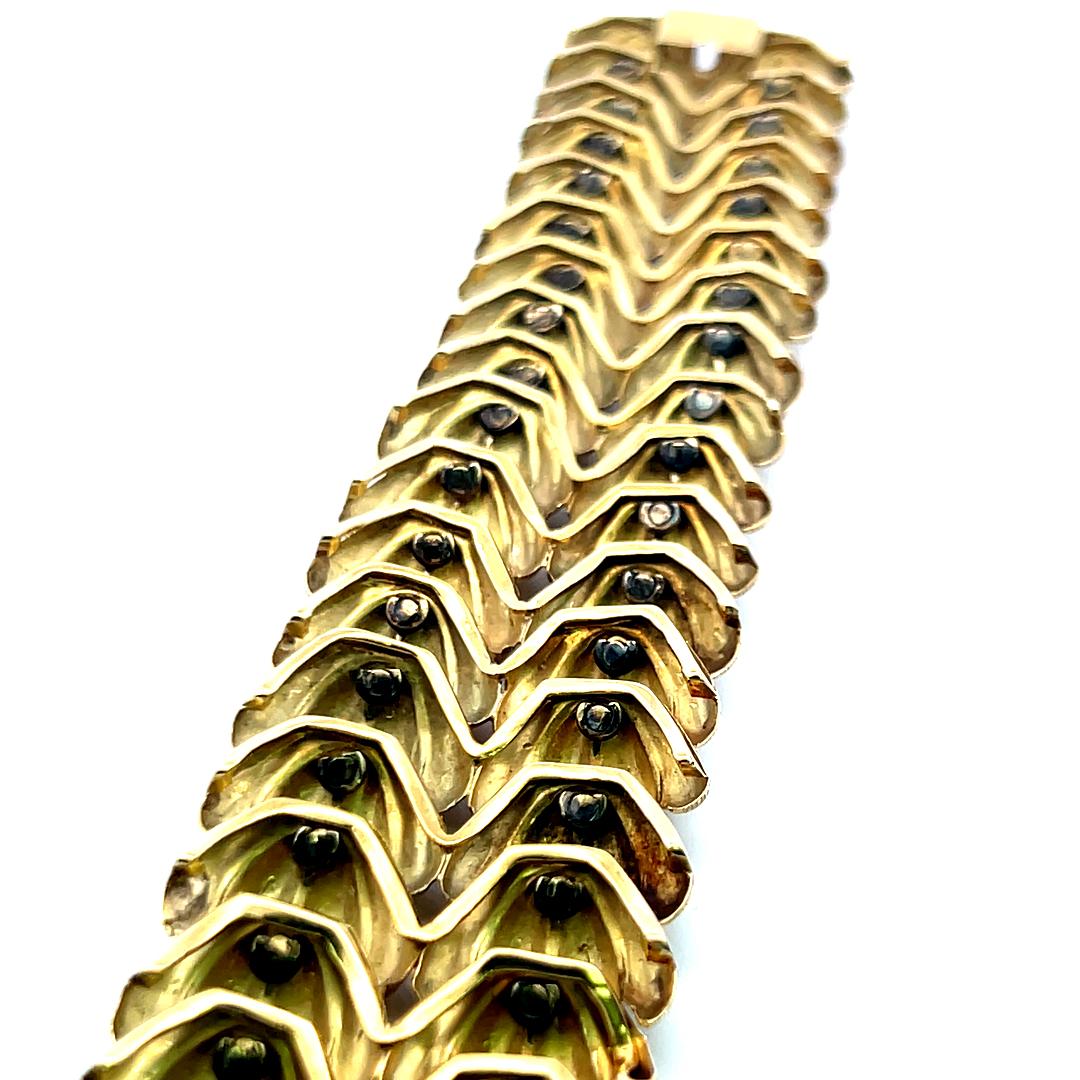 Vintage 18 Karat Yellow Gold Textured Basket-Weave Link Bracelet 81.1 Grams
