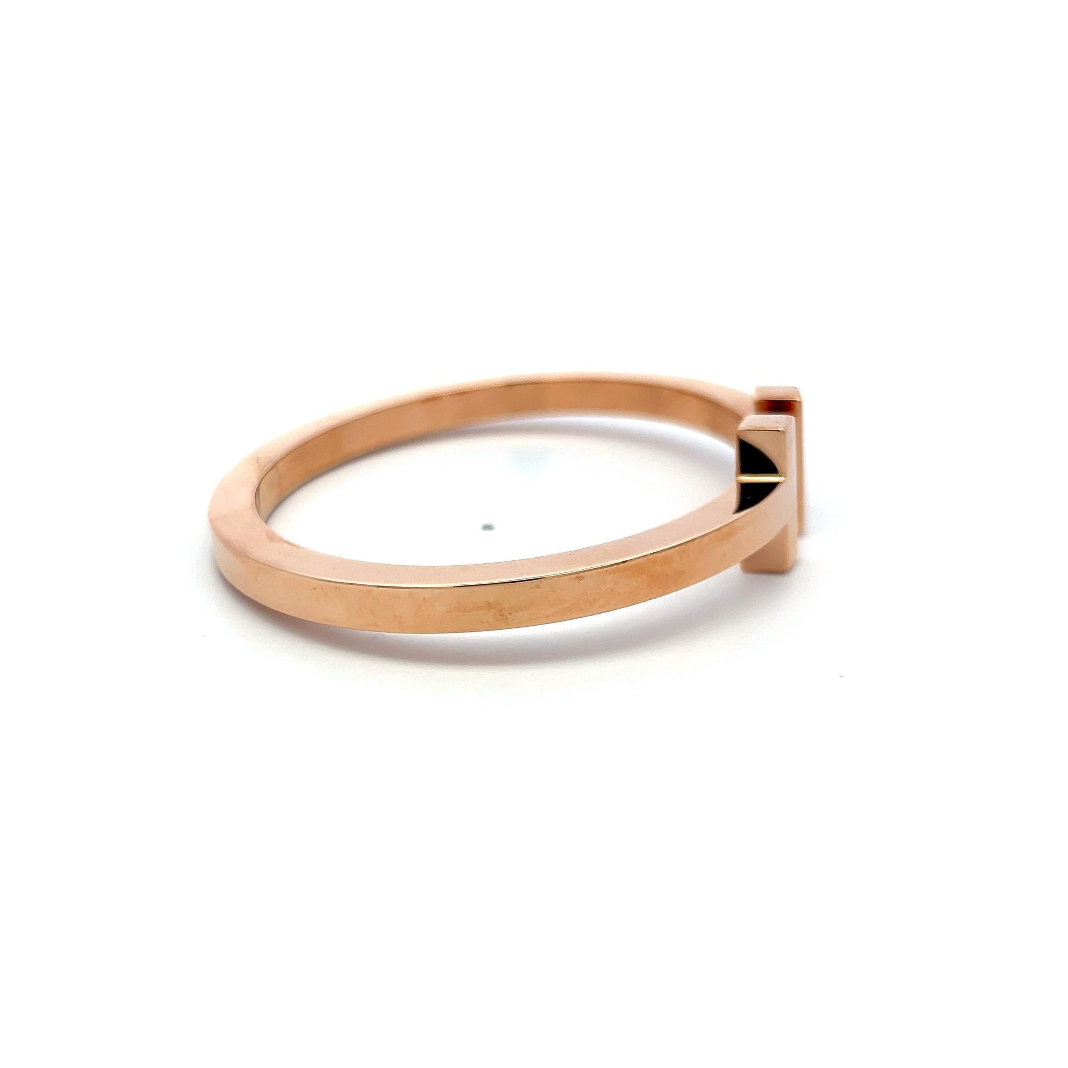 Tiffany & Co 29 Grams Size 7 18 Karat Yellow Gold Bangle T Bracelet