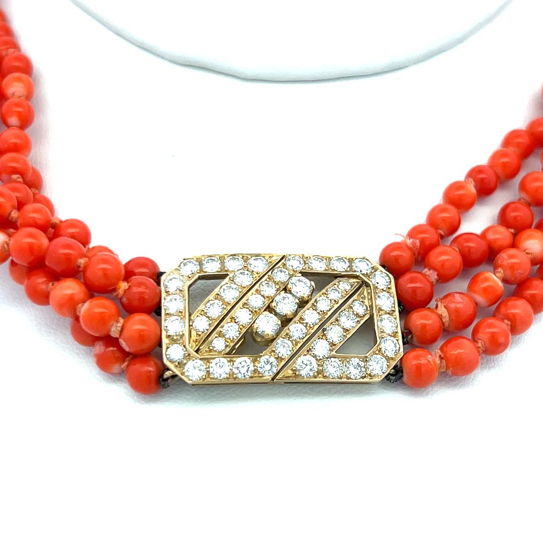 3.34 Carat Round Diamond 4-4.50 MM Coral 14 Karat Yellow Gold Choker Necklace