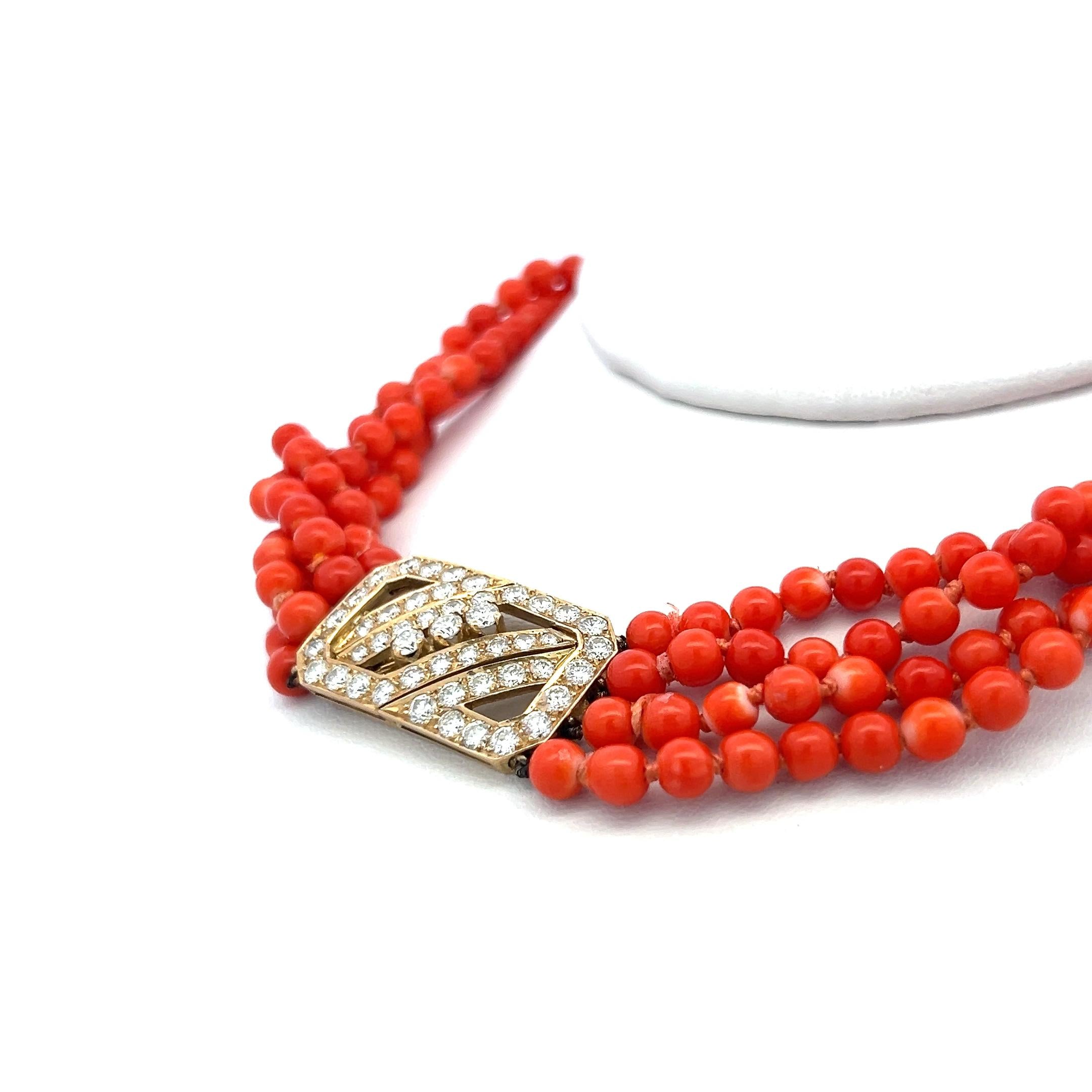 3.34 Carat Round Diamond 4-4.50 MM Coral 14 Karat Yellow Gold Choker Necklace