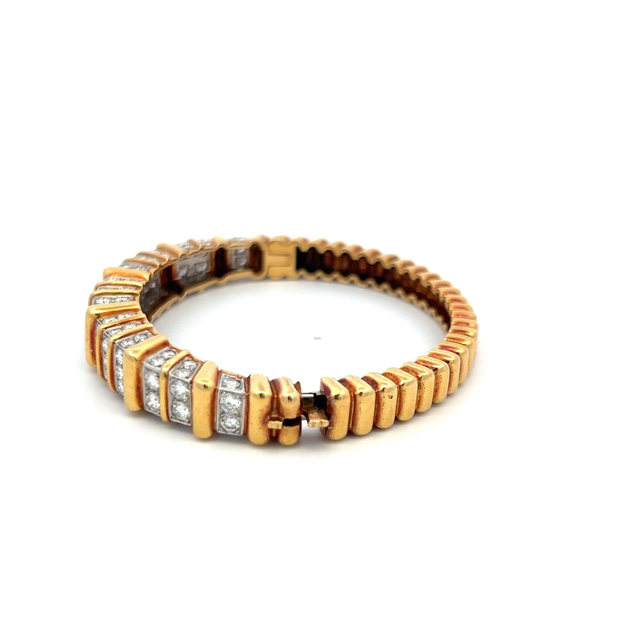 7.50 Carat Round Brilliant Diamond 18K Yellow Gold Vintage Bangle Bracelet