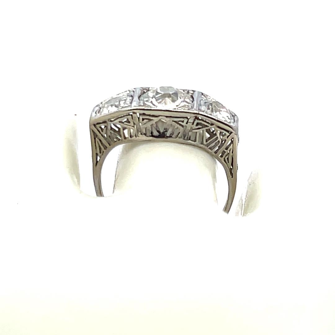 2.75 Carat Old European Cut J-K VS-VVS2 Diamond Platinum Three-Stone Ring