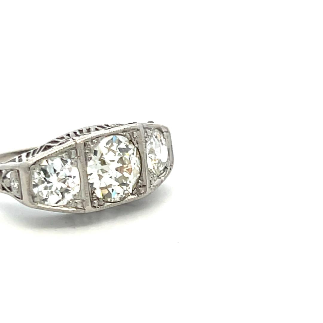 2.75 Carat Old European Cut J-K VS-VVS2 Diamond Platinum Three-Stone Ring