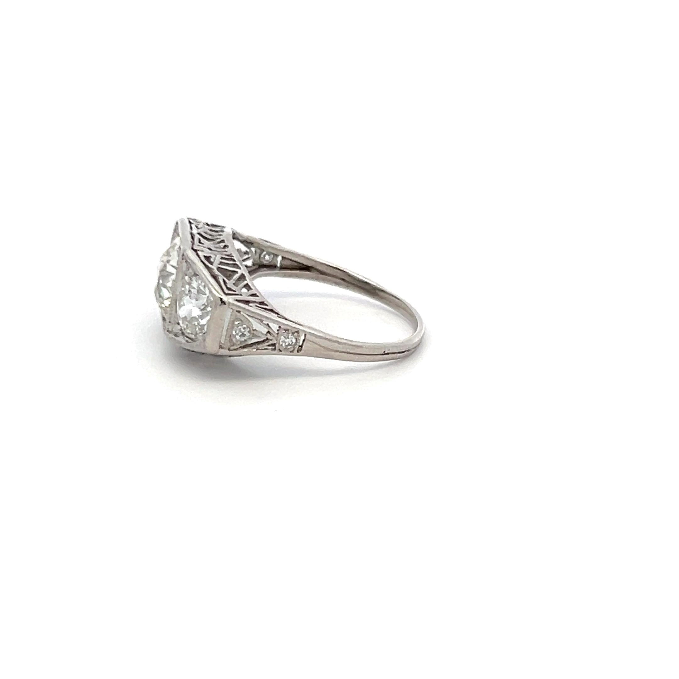 2.75 Carat Old European Cut J-K VS-VVS2 Diamond Platinum Three-Stone Ring