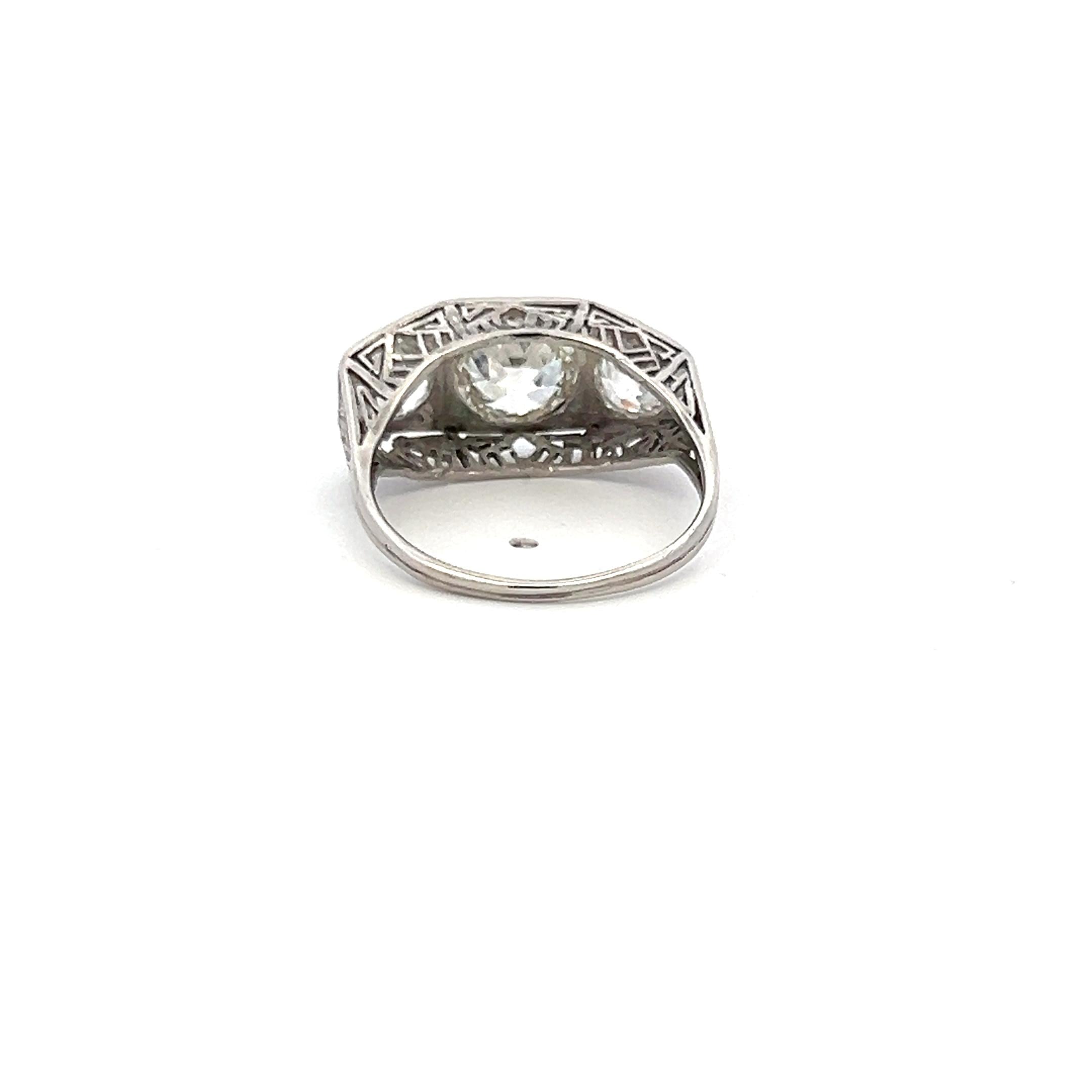 2.75 Carat Old European Cut J-K VS-VVS2 Diamond Platinum Three-Stone Ring