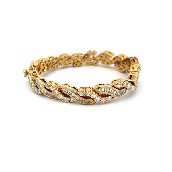12.70ct Baguette & Round Diamond Link Bracelet in 18K Yellow Gold