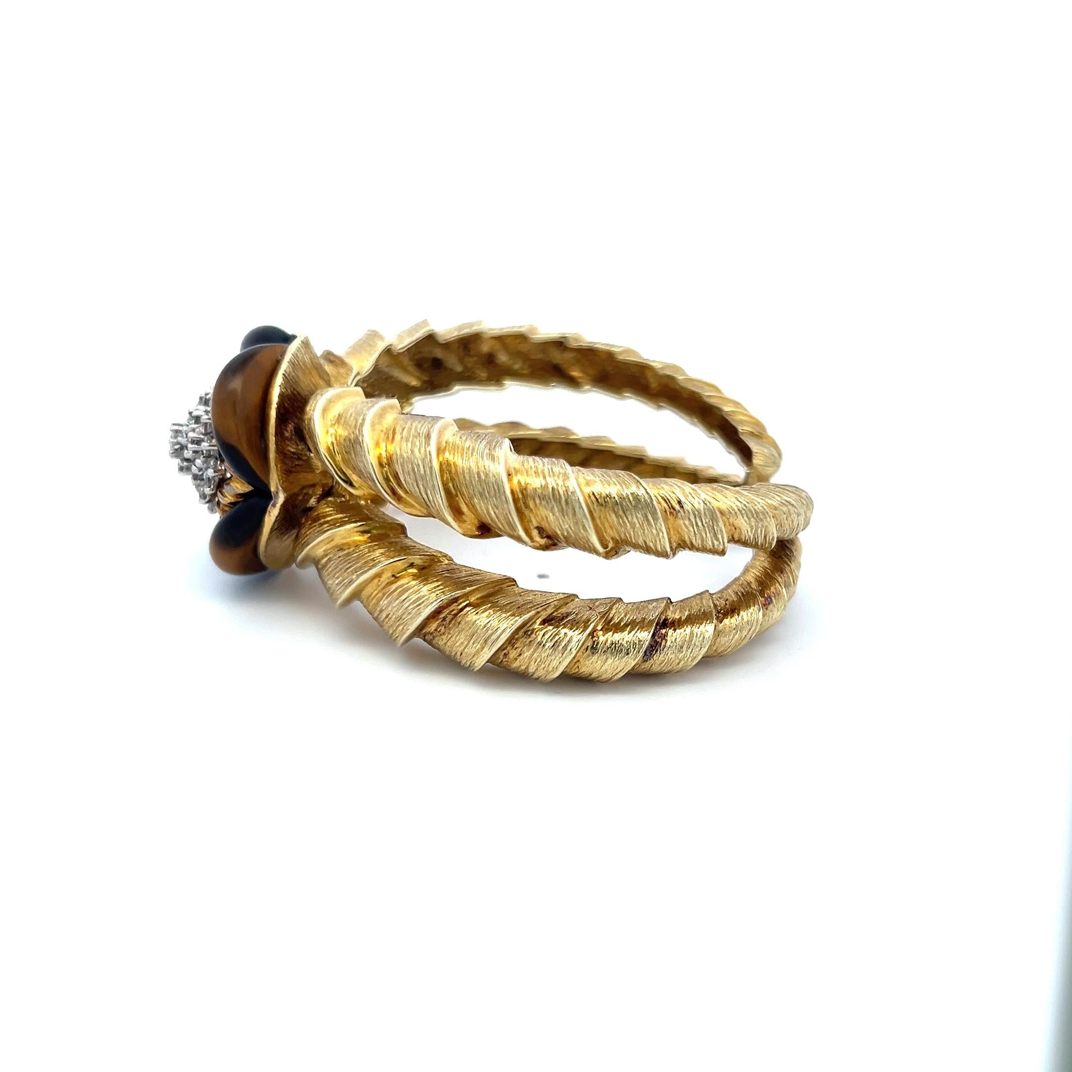 1.35 Carat Round Brilliant H VS Diamond 18 Karat Yellow Gold Bangle Bracelet