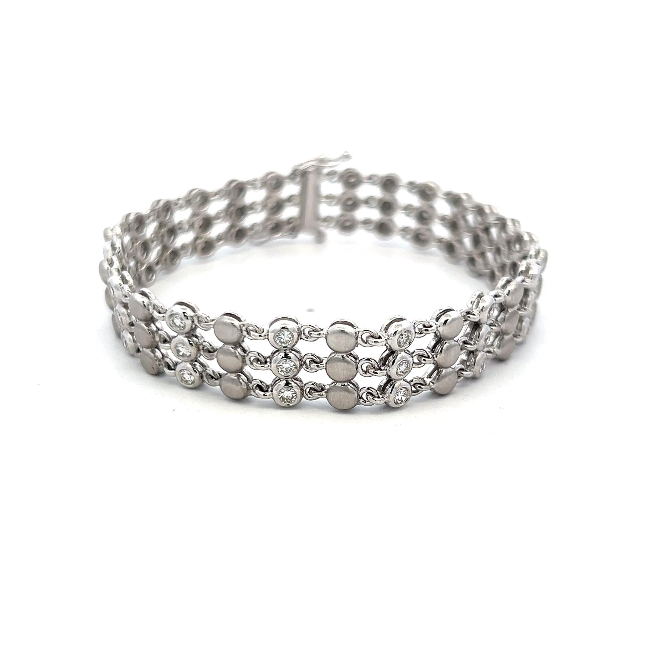 Vintage Platinum Link Bracelet with 1.25 Carat Round G-SI Diamonds