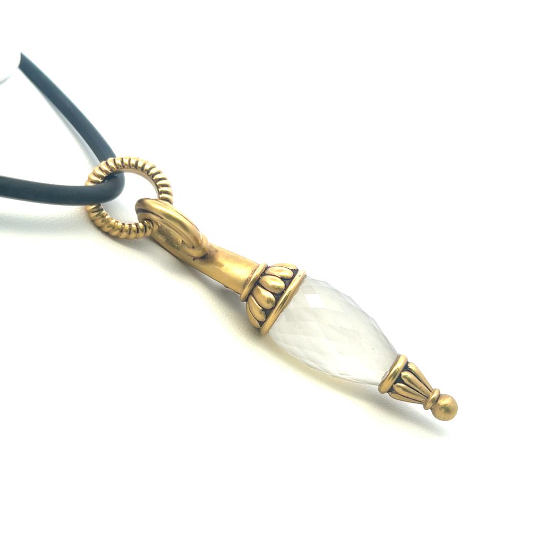 Vintage 18 Karat Yellow Gold Pendant Necklace with 22.3-13.6MM Quartz