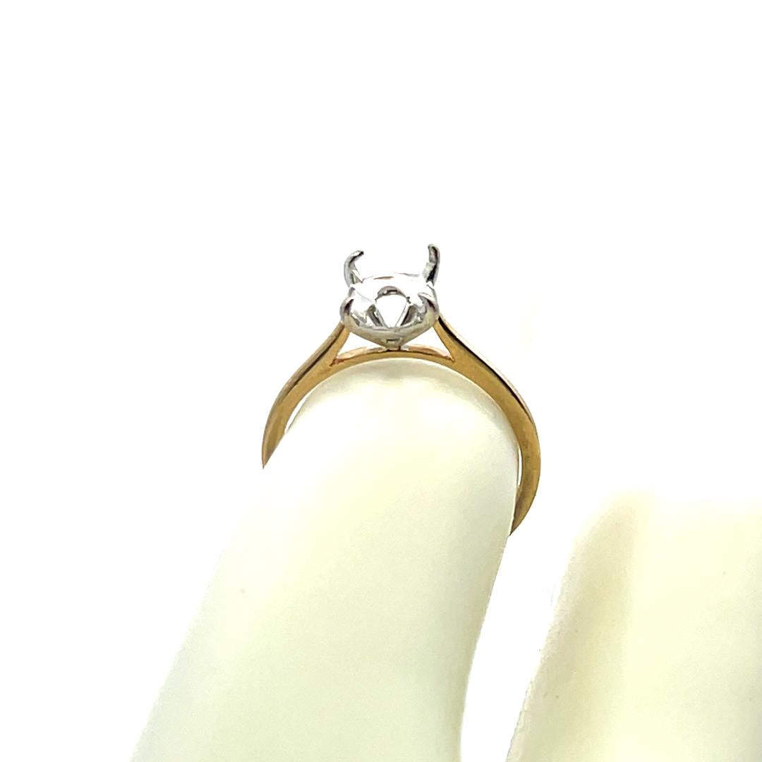 14 Karat Two Tone Gold Semi Mount Ring Size 5 Holds 1.30 Carat Stone