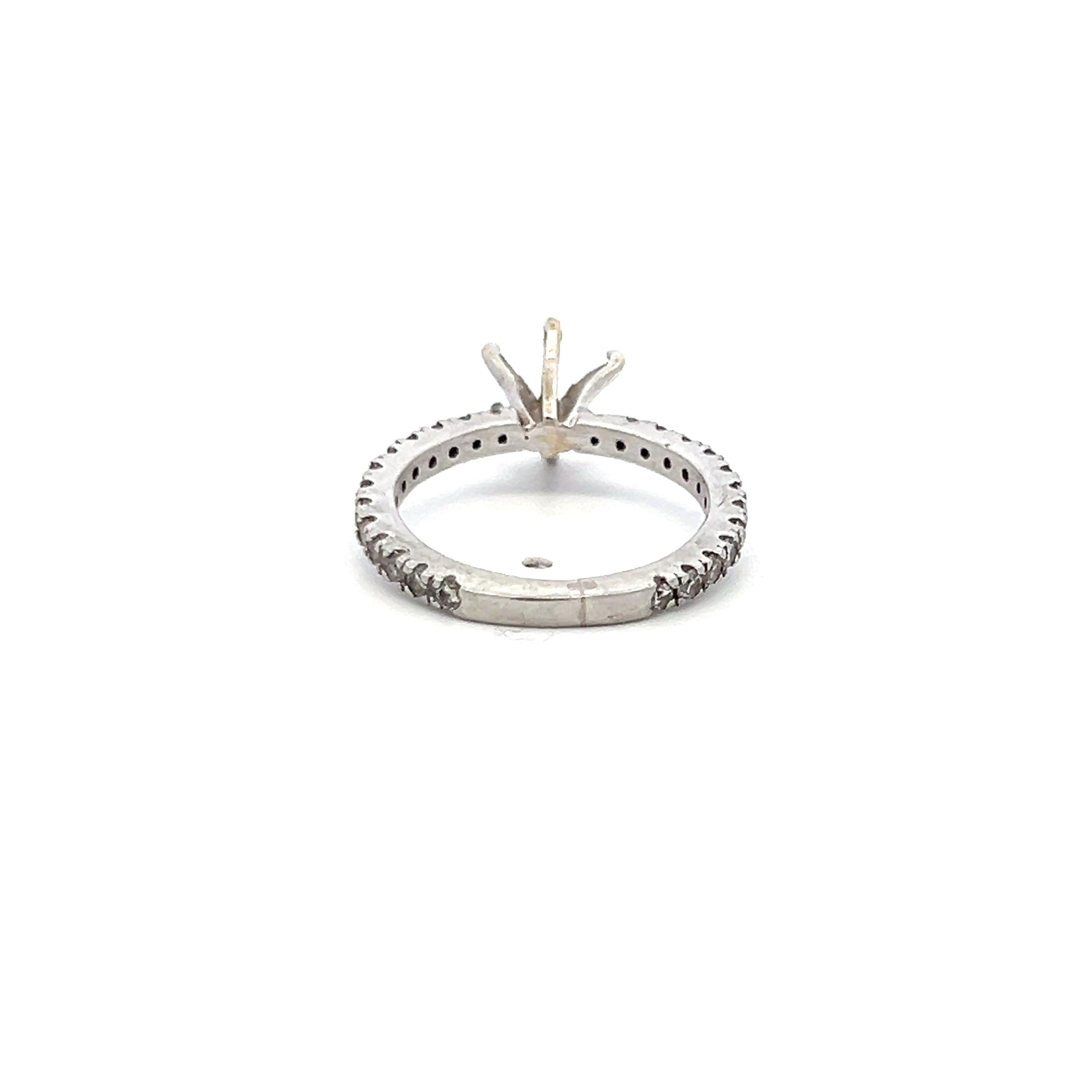 0.28 Carat Round Brilliant H VS Diamond Platinum Semi Mount Ring