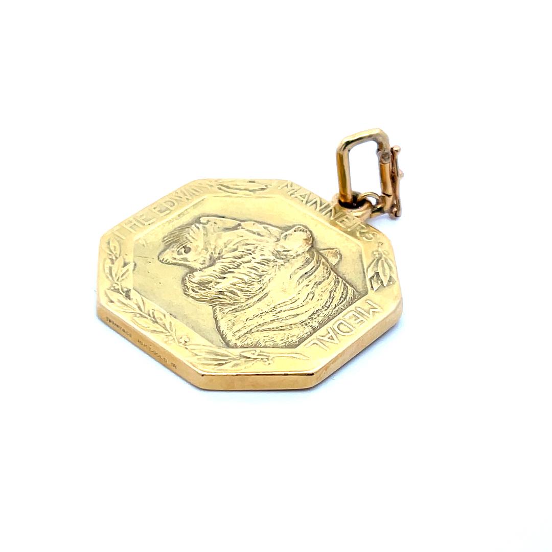 Vintage 60.98 Grams Tiger Medal 18 Karat Yellow Gold Pendant