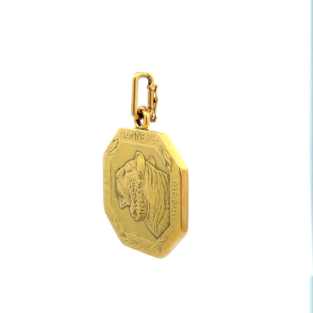 Vintage 60.98 Grams Tiger Medal 18 Karat Yellow Gold Pendant