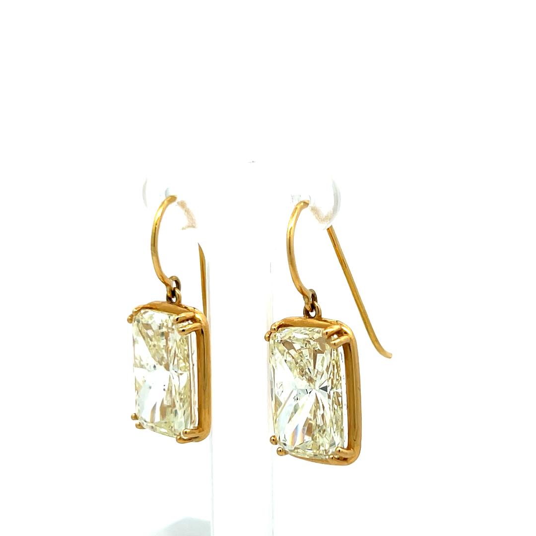 18K Yellow Gold Drop Earrings with 17.84 Carat Radiant Cut FCLY-SI1 Diamonds