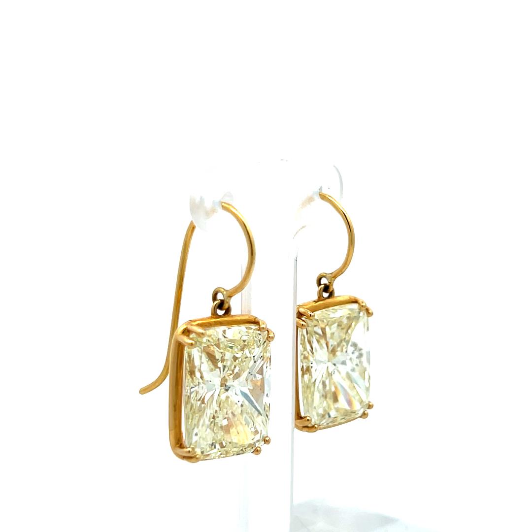 18K Yellow Gold Drop Earrings with 17.84 Carat Radiant Cut FCLY-SI1 Diamonds