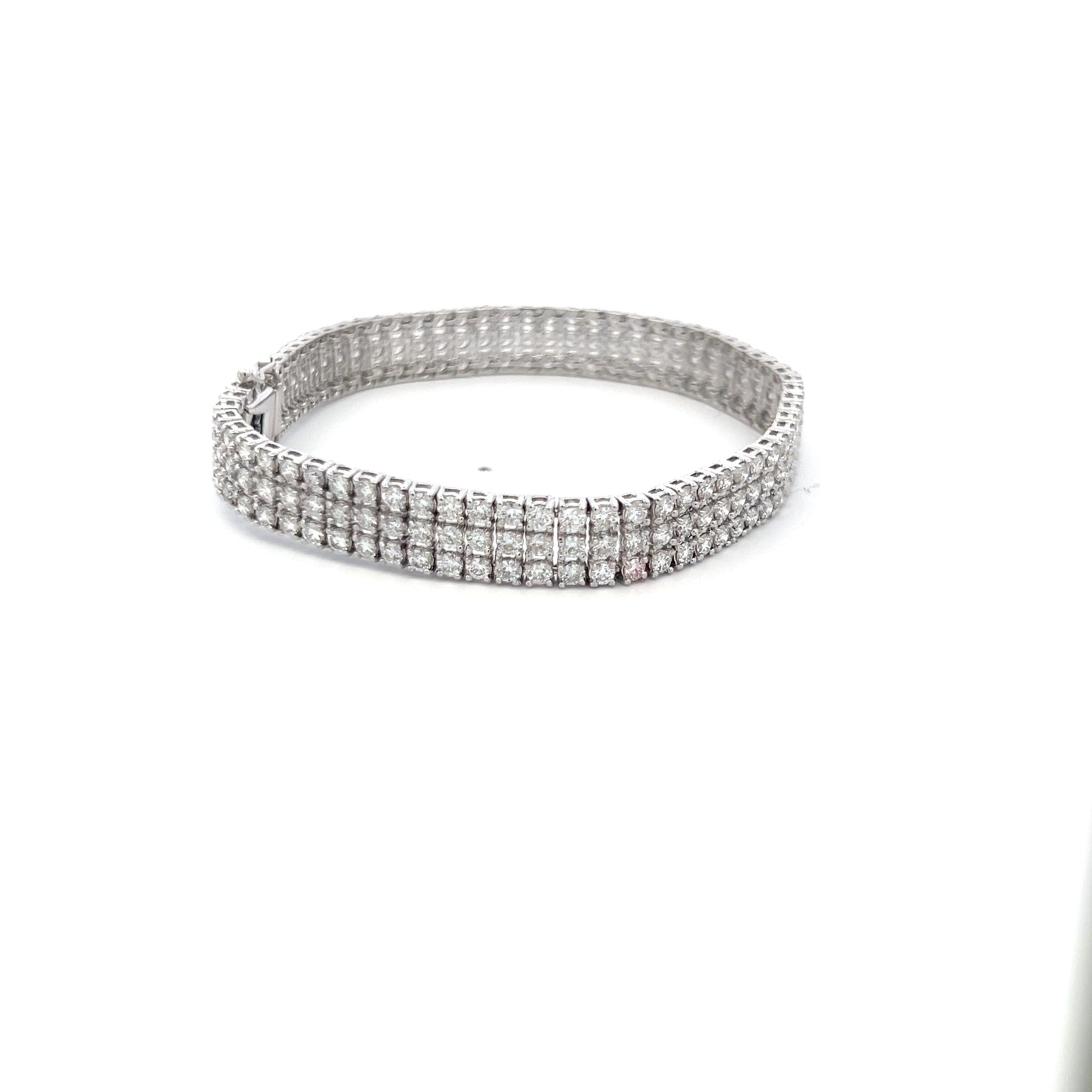 8.00 Carat Round Brilliant Diamond 18 Karat White Gold Tennis Bracelet