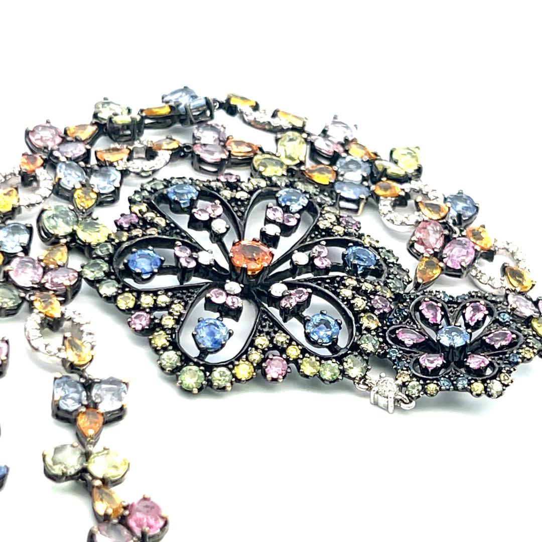 31.42 Carat Sapphire 0.83 Carat Round H-SI Diamond 18K Gold Pendant Necklace