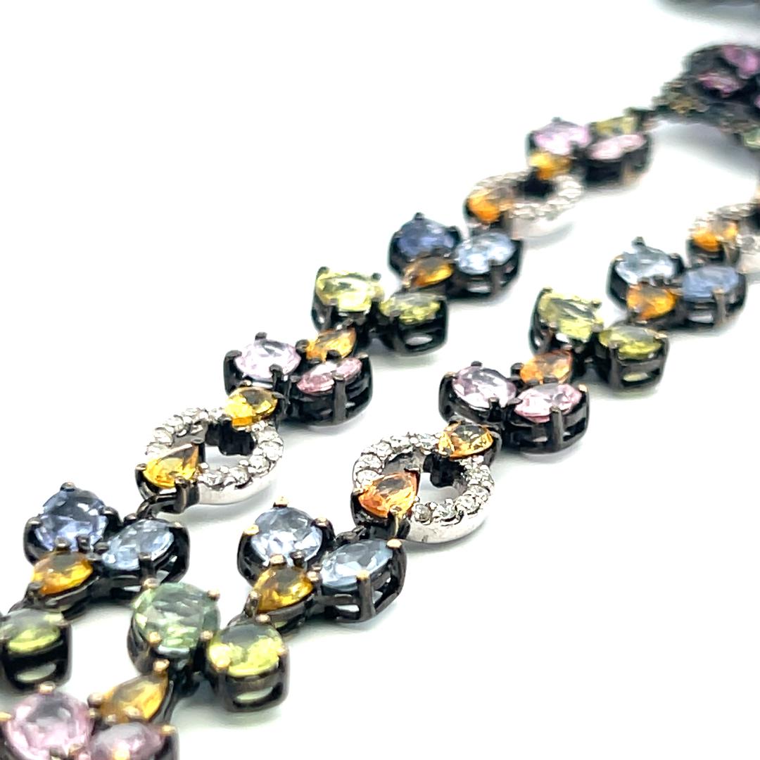 31.42 Carat Sapphire 0.83 Carat Round H-SI Diamond 18K Gold Pendant Necklace