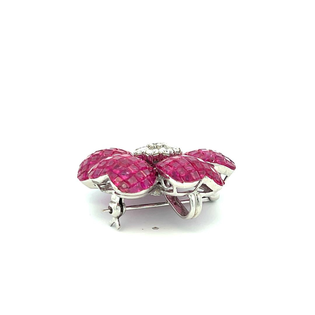 18K White Gold Pin Brooch with 1.25ct Round H VS Diamonds and 17 Carat Ruby