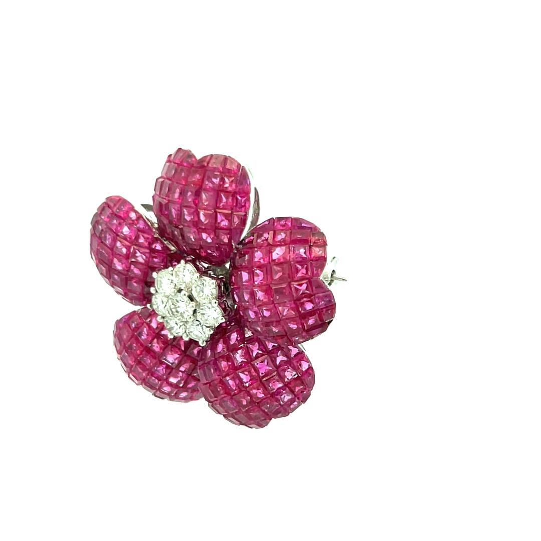 18K White Gold Pin Brooch with 1.25ct Round H VS Diamonds and 17 Carat Ruby