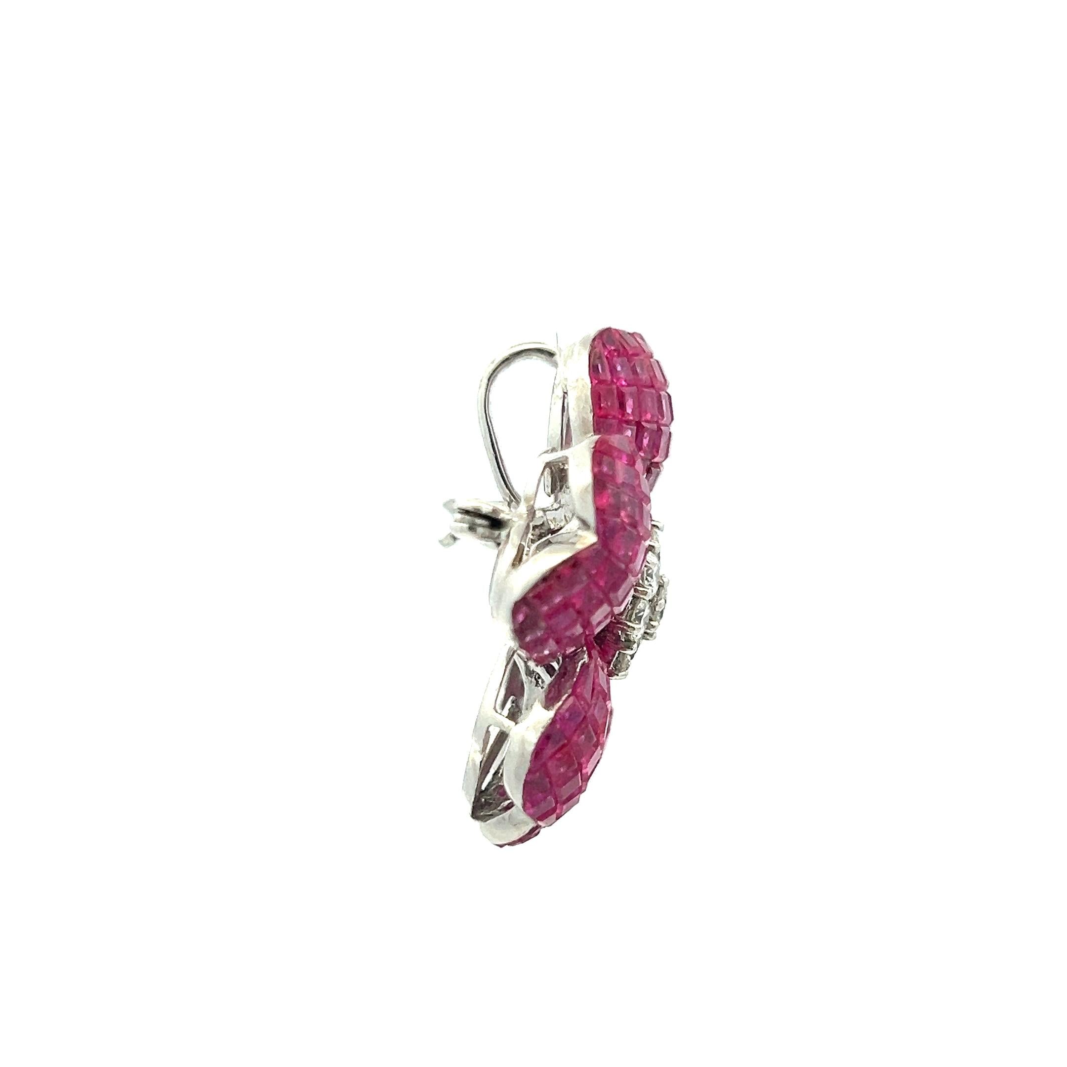 18K White Gold Pin Brooch with 1.25ct Round H VS Diamonds and 17 Carat Ruby