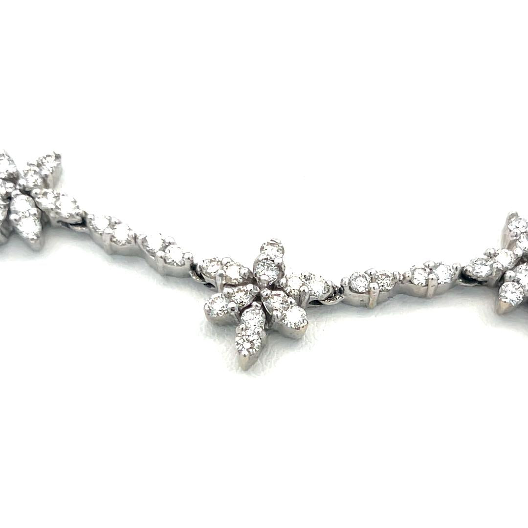 9.00 Carat Round Brilliant H VS Diamond 18 Karat White Gold Station Necklace