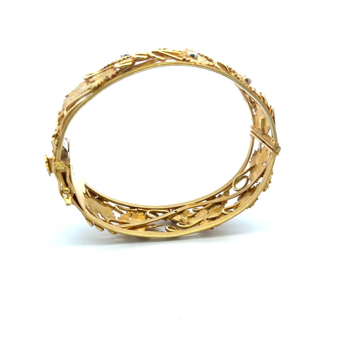 0.06 Carat Round Brilliant G SI Diamond 18 Karat Yellow Gold Bangle Bracelet