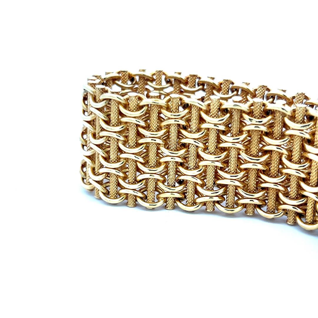 Cartier Vintage 44.80 Grams 18 Karat Yellow Gold Bracelet
