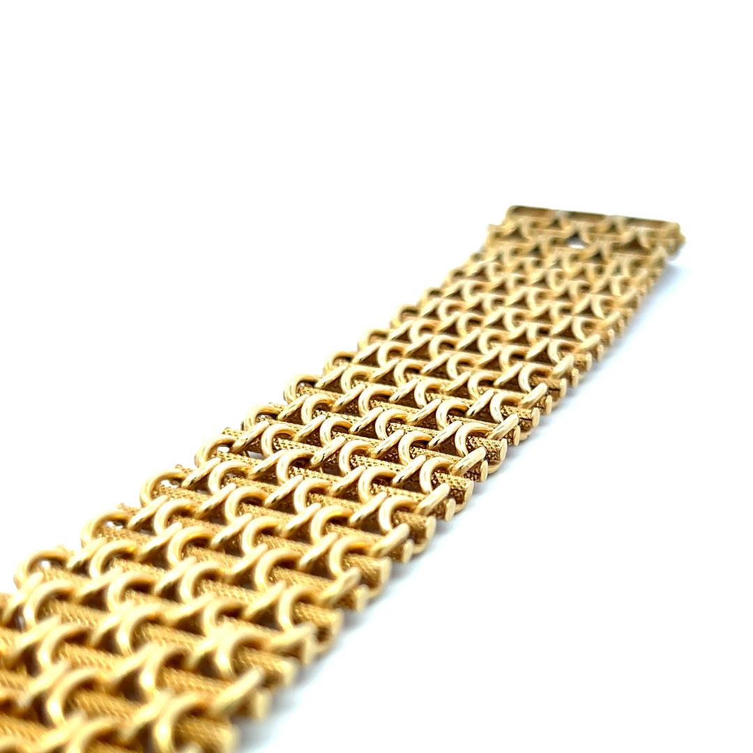 Cartier Vintage 44.80 Grams 18 Karat Yellow Gold Bracelet